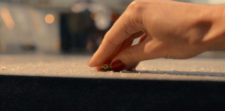 Tajemnicza dłoń zabiera złoty ząb-Mistrza